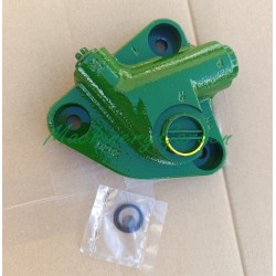 Tapa lado derecho John Deere serie 6000 6010